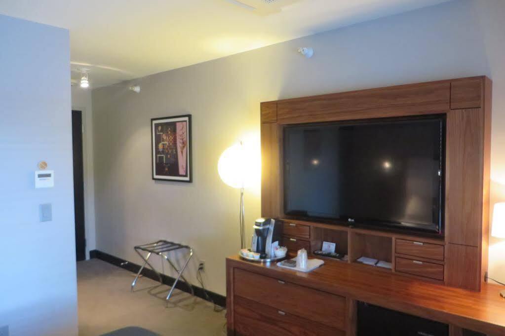 St. Paul Hotel Wooster Kültér fotó